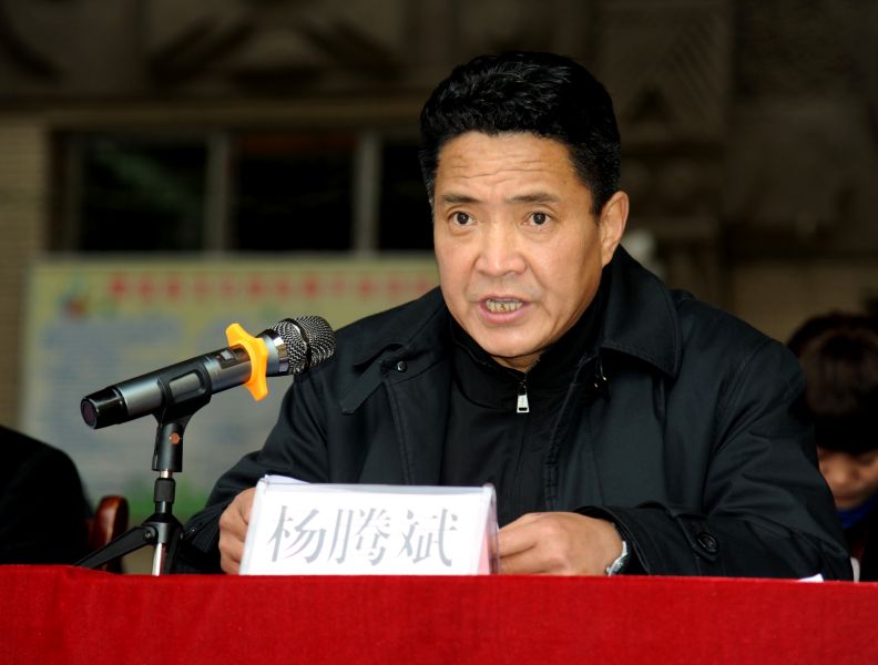 ��ͼ��6���ײ���ί����ǡ��������ڱ����ִ�ᡣ��������  �㣩