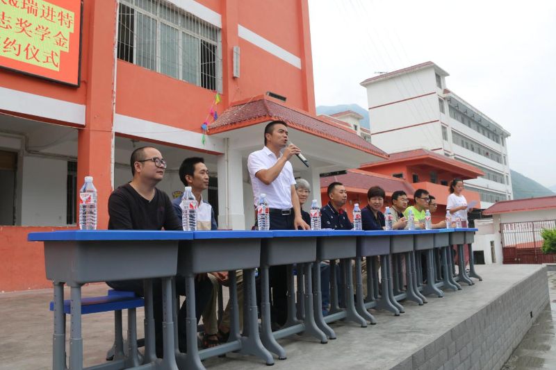 �絳ί����ı����»�ӭ��